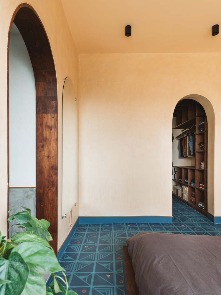 Studio Saransh Uses Teak